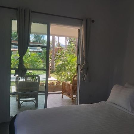 Nice Home Stay At Samroiyod Baanphakrimlay Exterior foto